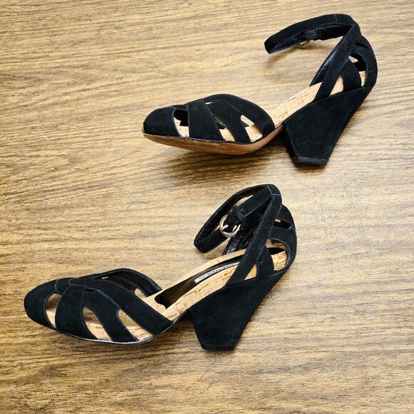 VIA SPIGA Black Leather Upper Strappy Peep-Toe Ankle Strap Shoe - Size 6.5M - Picture 2 of 15